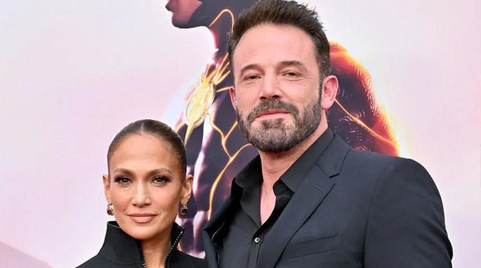 ‘Better safe than sorry': Jennifer Lopez urges Ben Affleck to sign ...