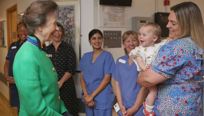 Princess Anne officially opens maternity theatres