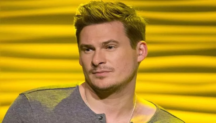 Blue’s Lee Ryan lands in trouble during a flight to Turkey