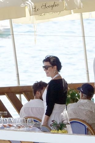 Kris Jenner flaunts real skin in glamorous Italian dinner date with Corey  Gamble