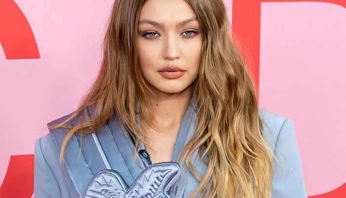 Gigi Hadid Shares Christmas Photo of Daughter With Zayn Malik |  Entertainment Tonight