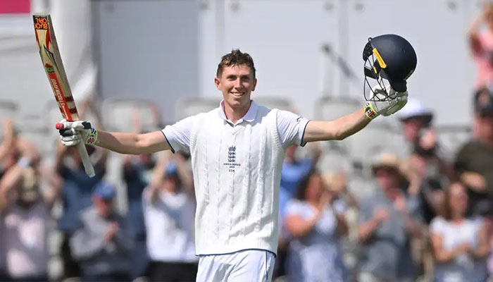 Zak Crawleys unbelievable 189 sets England on course for Ashes comeback.Twitter@TheBarmyArmy