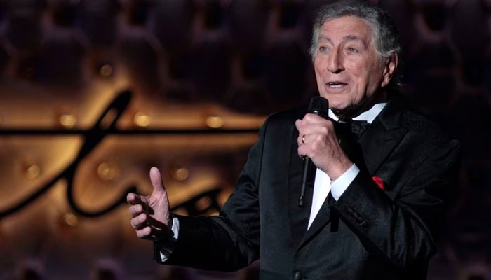 Priscilla Presley pays touching tribute to Tony Bennett