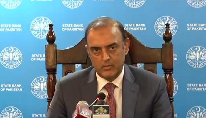 SBP Governor Jameel Ahmed is addressing the media following the MPC meeting in this still taken from a video on July 31, 2023. — YouTube/GeoNews