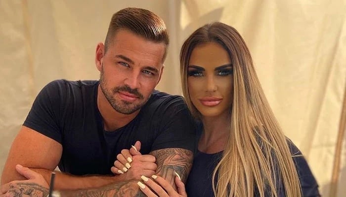 Katie Price shifts to Carl Woods house