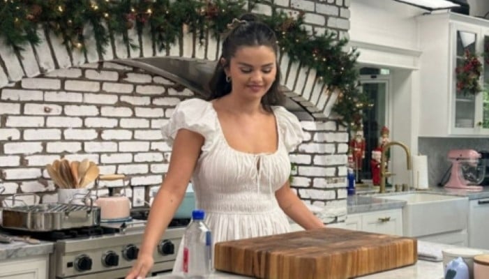 Pic: Selena Gomez shares glimpses of her food show and enchanting kitchen