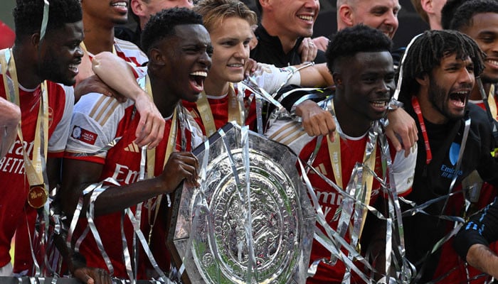 Arsenal lifts Community Shield with penalty triumph over Manchester City