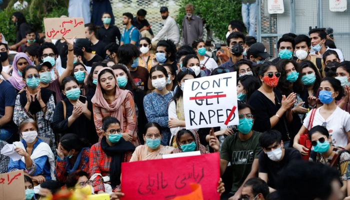 Pakistan D G Khan Sexy Sexual Video - 2 teachers in DG Khan university accused of rape, blackmail