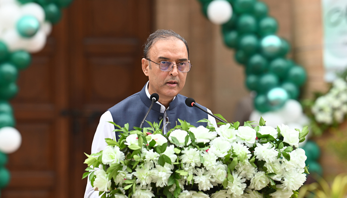 State Bank of Pakistan Governor Jameel Ahmad during his address in flag hoisting ceremony. — Twitter/@StateBank_Pak