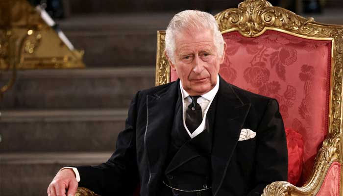 King Charles gives Harry tit-for-tat response for targeting Queens aide in book