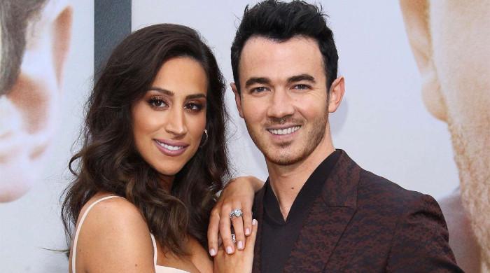 danielle jonas, Jewelry