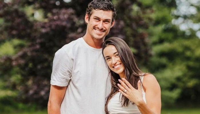 Fairytale proposal: NHL Star Mason Marchment gets down on one knee