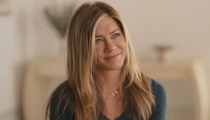 The Sweet Reason Adam Sandler Sends Jennifer Aniston Flowers Every