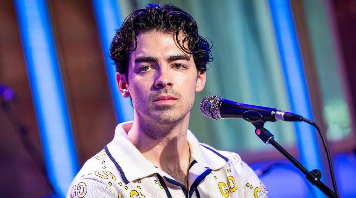 Joe Jonas Gets Emotional As Jonas Brothers Dedicate ‘Little Bird’ To ...