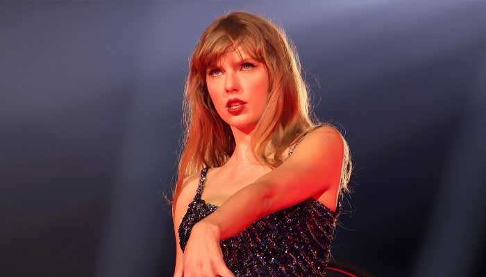 Will Taylor Swift break Elton Johns record?