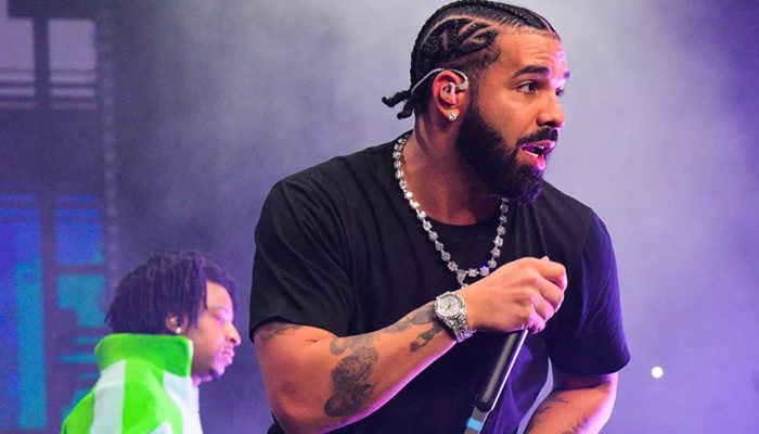 Drakes concert audience boo-ed him off the stage: Heres why