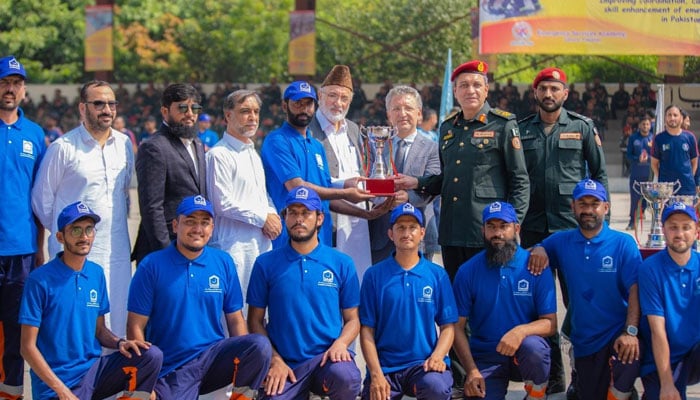 Alkhidmat Foundation Pakistans team receives trophy. — Alkhidmat Foundation