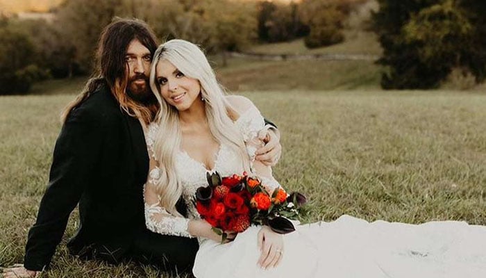 Billy Ray Cyrus and Firerose are married!