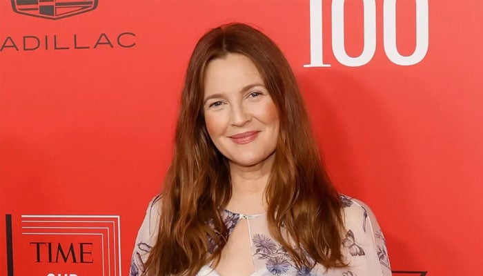 Drew Barrymore made no mention of the WGA and SAG-AFTRA strikes during the first episode of her talk show