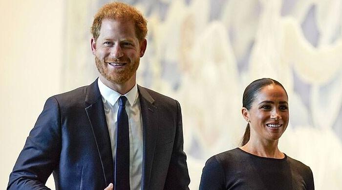 Prince Harry, Meghan Markle 'waltzing Back' To Royals With 'love Bombing'