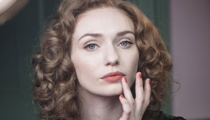 Eleanor Tomlinson advises young actresses on intimate scenes
