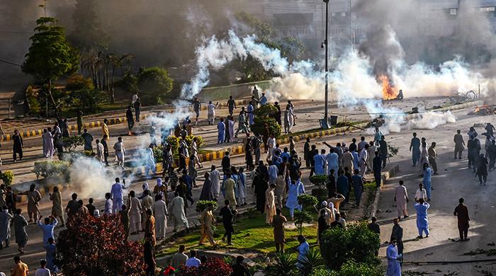 پی ٹی آئی نے سپریم کورٹ کے فوجی ٹرائل کے خلاف فیصلے کو ‘عدالتی بغاوت’ قرار دے دیا