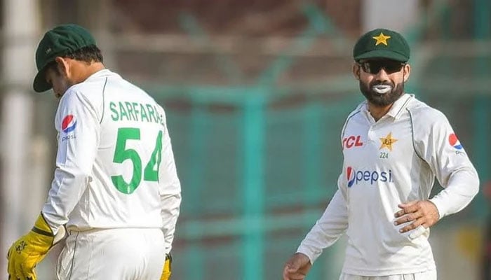 Mohammad Rizwan (right) and Sarfaraz Ahmed can be seen in this undated image. — Twitter/@DSBcricket