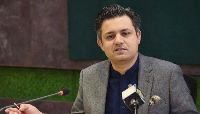 PTI leader Hammad Azhar addressing press conference in this undated image. — APP/File