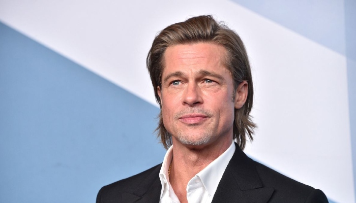 Photo: Brad Pitt cries in silence to meet Angelina Jolies children?