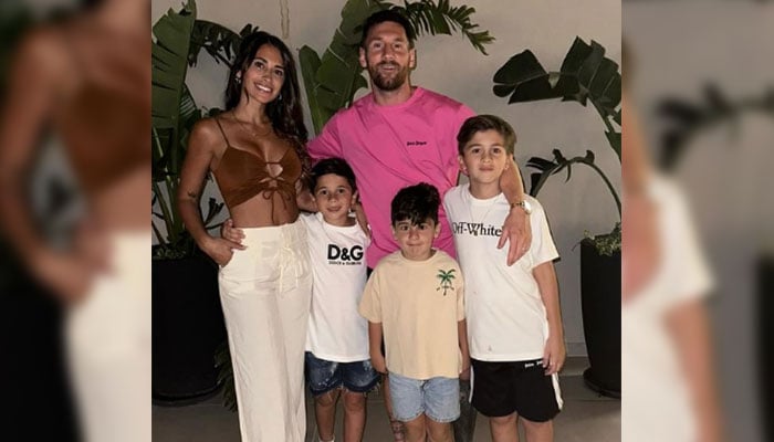 Lionel Messi with his wife and children. — Instagram/@leomessi