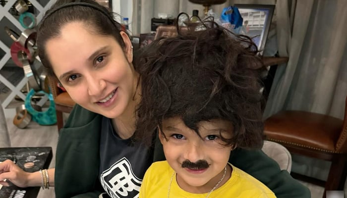 Sania Mirza and son Izhaan Mirza Malik. — Instagram/mirzasaniar