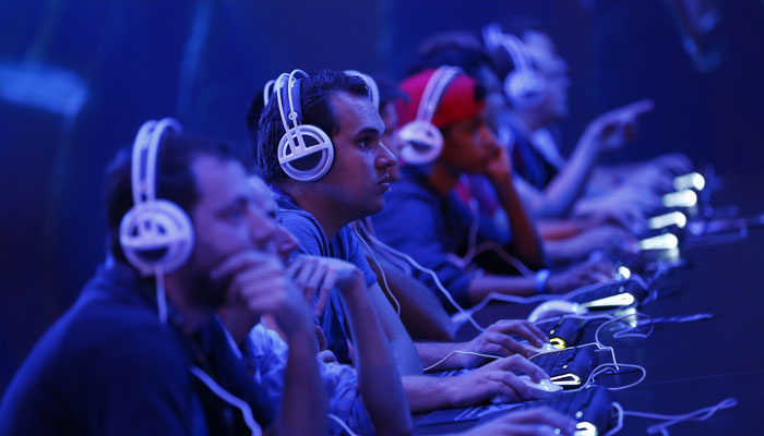 Gamers play the StarCraft II developed by video game producer Blizzard Entertainment during the Gamescom 2015 fair in Cologne, Germany August 5, 2015. The Gamescom convention, Europes largest video games trade fair, runs from August 5 to August 9. —Reuters