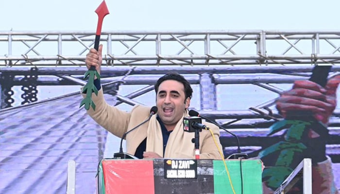 PPP Chairman Bilawal Bhutto-Zardari waves the partys election symbol of arrow during the rally in Gujrat on January 25, 2024. — X/@MediaCellPPP