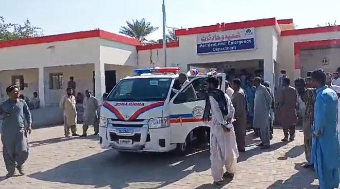 بلوچستان کے علاقے تربت میں الیکشن کمیشن کے دفتر پر حملہ، پولیس اہلکار شہید