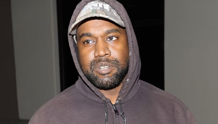 Kanye West urged to swiftly issue apology after paparazzi encounter: ‘Damage control’