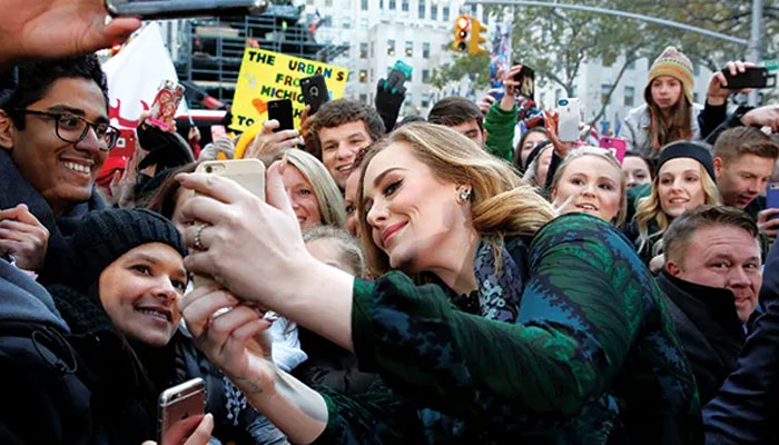 Adele packs big surprise for European fans ahead of tour?