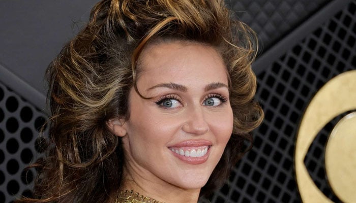 Miley Cyrus’s Grammy Awards appearance left fans concerned after they noticed an odd detail