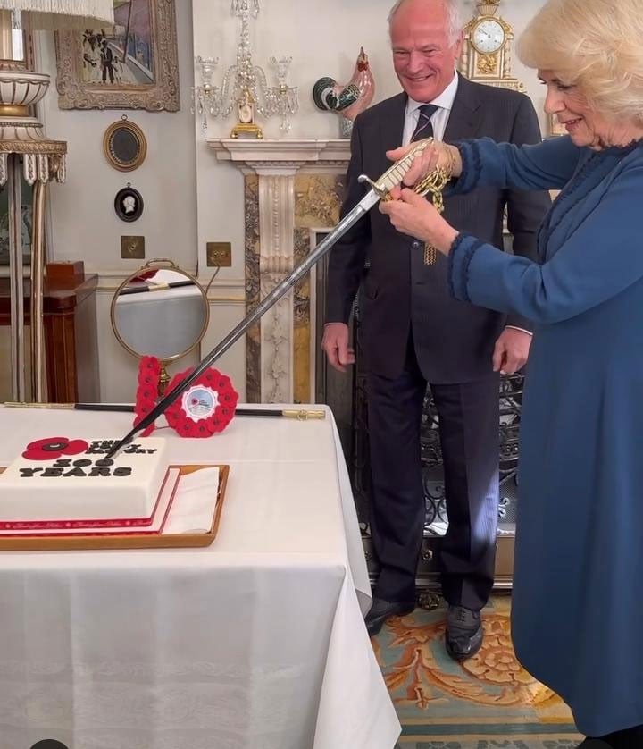 Video: On the attack Queen Camilla copies late Queen Elizabeths sword act?