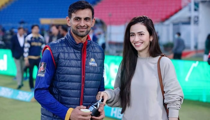 Sana Javed and Shoaib Malik can be seen at Gaddafi Stadium in Lahore on February 22, 2024. — Instagram/sanajaved