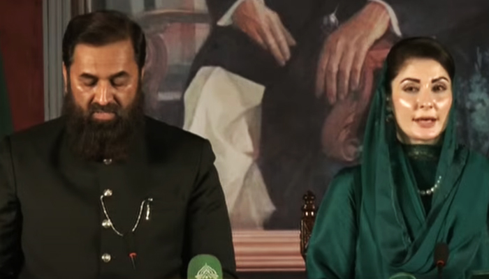 Newly-elected Punjab Chief Minister Maryam Nawaz takes oath of office at a swearing-in ceremony held at Punjab Governor House on February 26, 2024. — YouTube/GeoNews