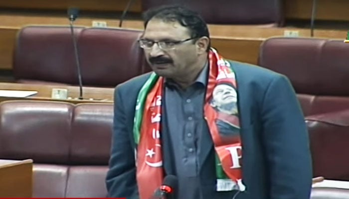 Sunni Ittehad Council’s (SIC) lawmaker Junaid Akbar addresses the National Assembly in this still taken from a video on March 1, 2024. — YouTube/Hum News