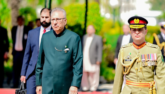 President Dr Arif Alvi being presented with the farewell Guard of Honour, at Aiwan-e-Sadr, Islamabad on March 8, 2024. — X/PresOfPakistan