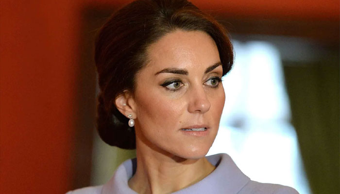 Kensington Palace issues first statement amid Kate Middleton photo controversy