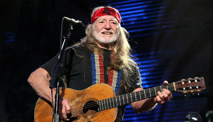 Willie Nelson receives appreciation from ACM on new song The Border