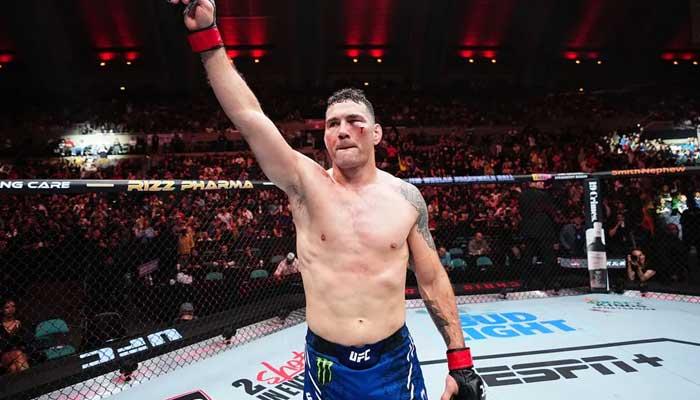 Chris Weidman marks UFC comeback with controversial win over Bruno Silva