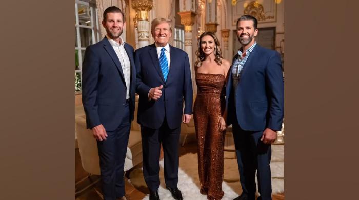 WATCH: Donald Trump, Melania Trump enjoy Habba's 40th birthday at Mar-a ...