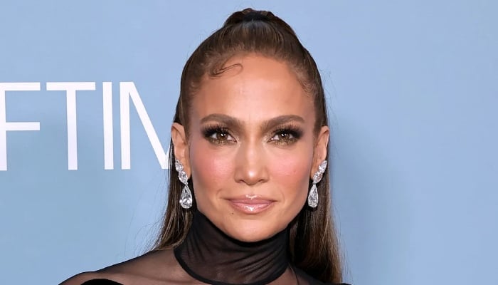 Photo: Jennifer Lopez devastated after facing new set back?