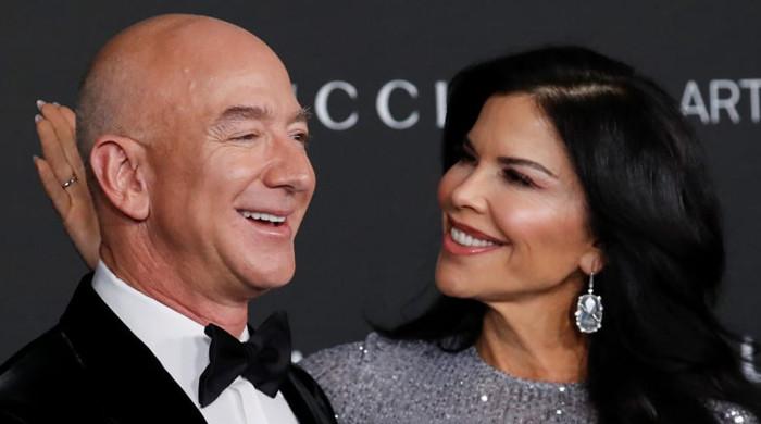 Are Jeff Bezos And Lauren Sanchez Happy Together?