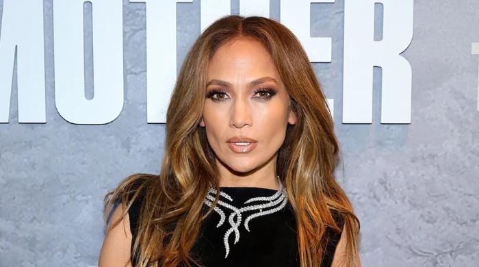 Jennifer Lopez slammed for treating reporter like ‘peasant’