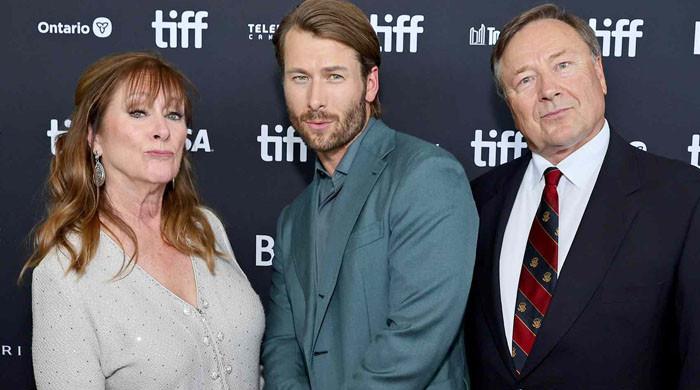 Glen Powell’s parents hilariously troll him at ‘Hit Man’ premiere: See pic